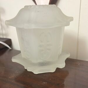 LE Smith Vtg frosted opaque pagoda oriental fairy lamp candle holder